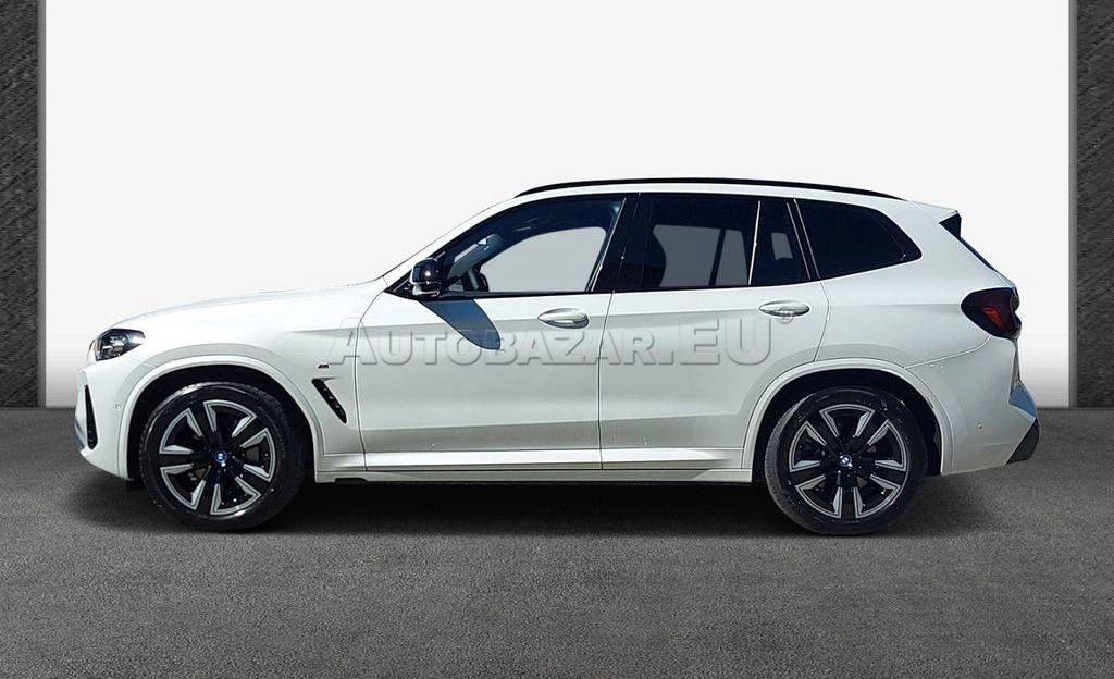 BMW iX3 A/T