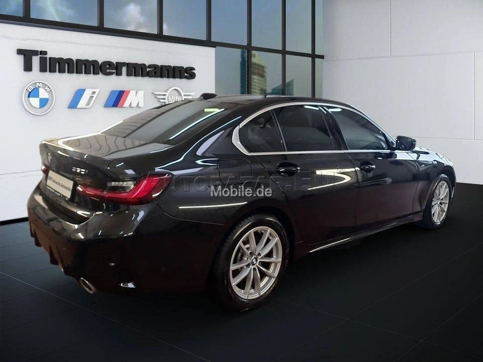 BMW Rad 3 330i xDtrive A/T