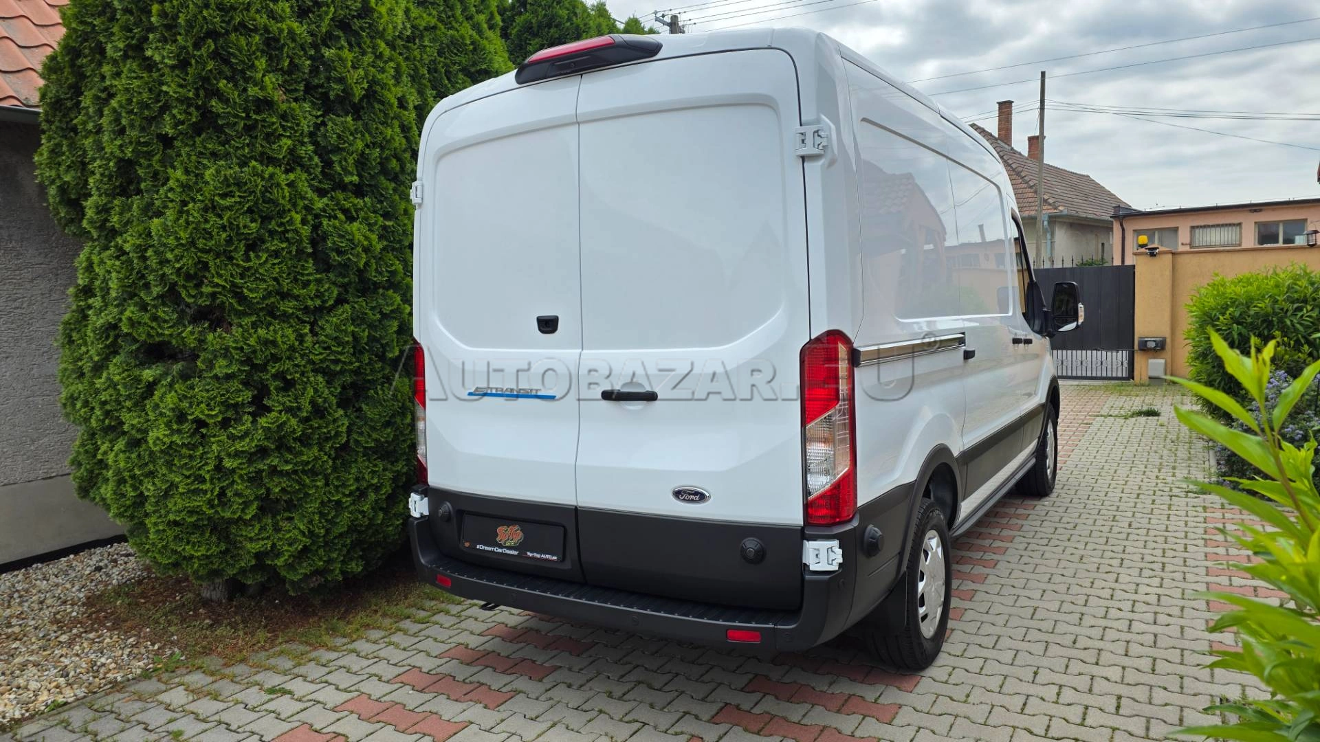 Ford Transit E- L2H2