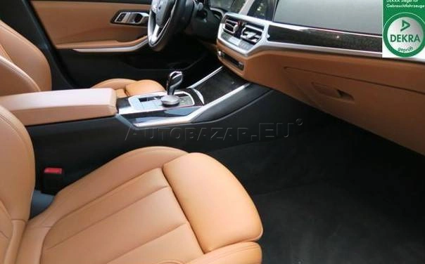 BMW Rad 3 Touring 320d mHEV  A/T