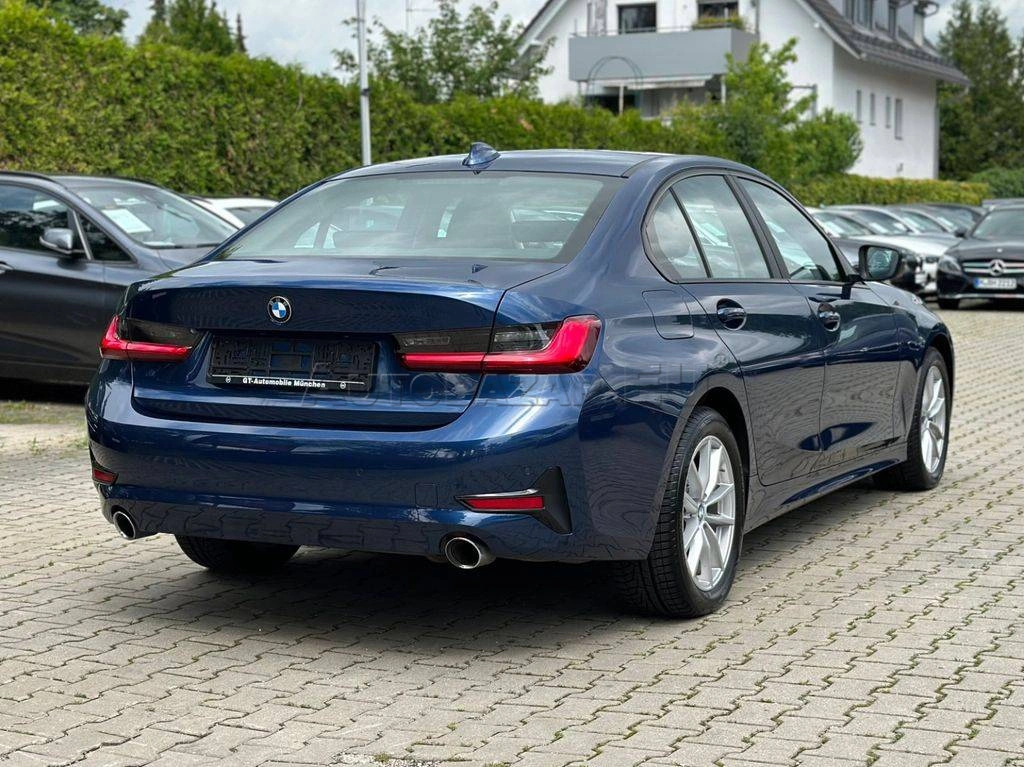 BMW Rad 3 330d mHEV A/T