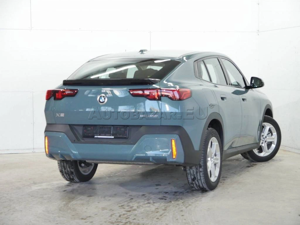 BMW X2 sDrive20i mHEV A/T