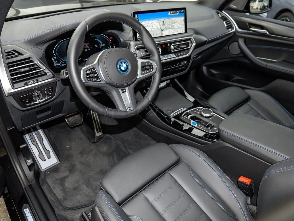 BMW iX3 A/T