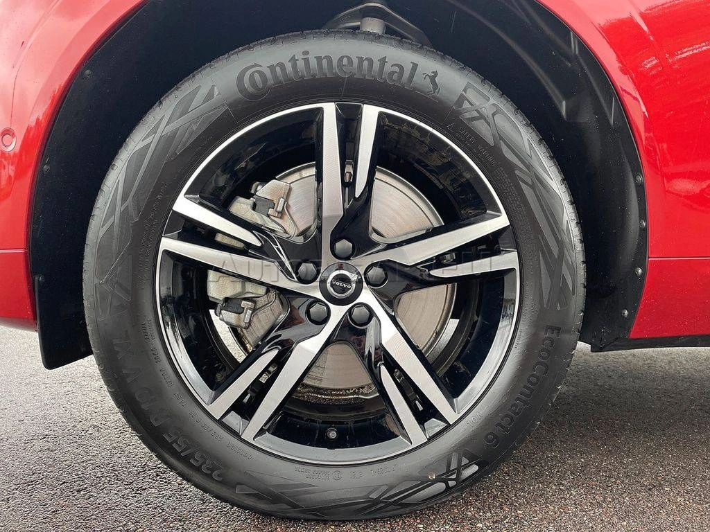 Volvo XC60 B4 R-Design A/T