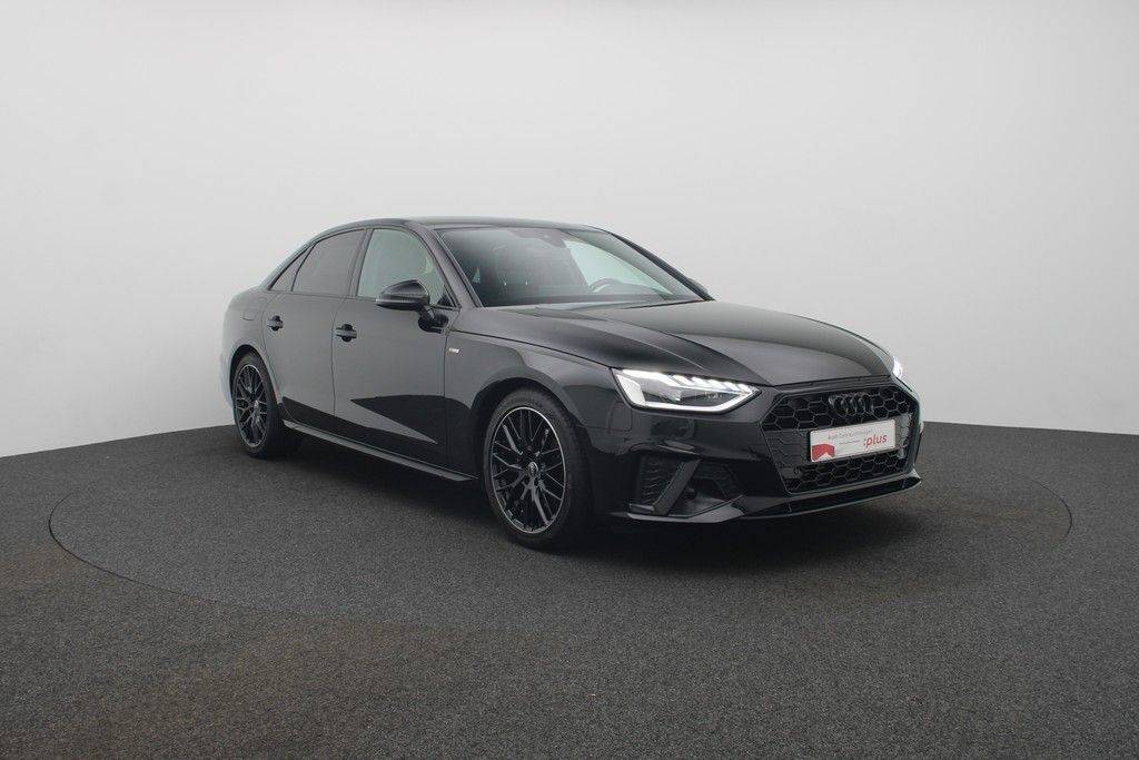 Audi A4 35 2.0 TFSI mHEV S line S tronic