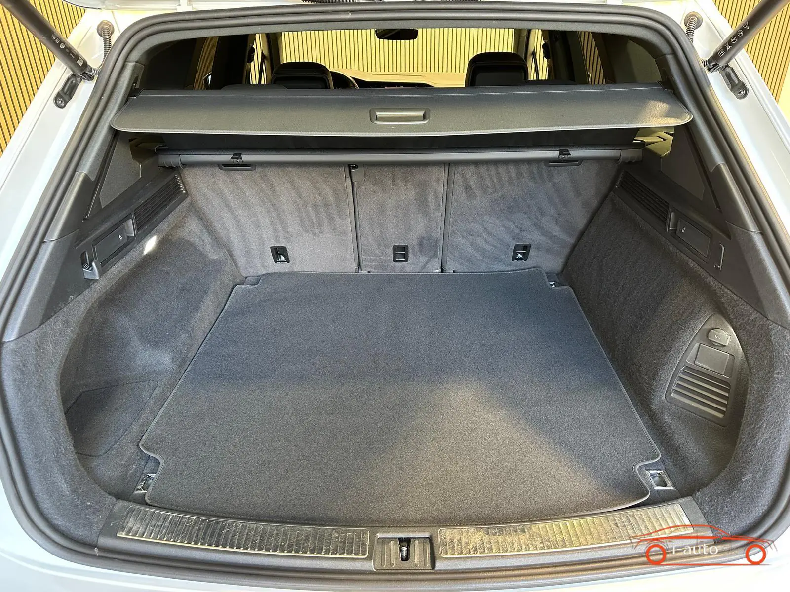 Volkswagen Touareg 2021 na predaj – fotografia 21