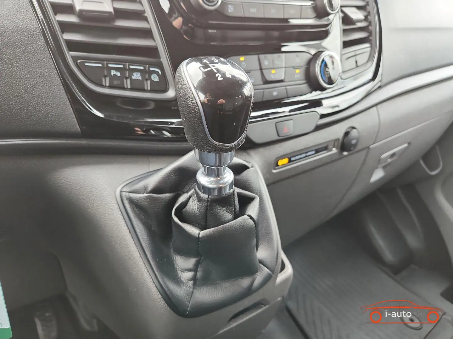 Ford Transit Custom 2021 na predaj – fotografia 20