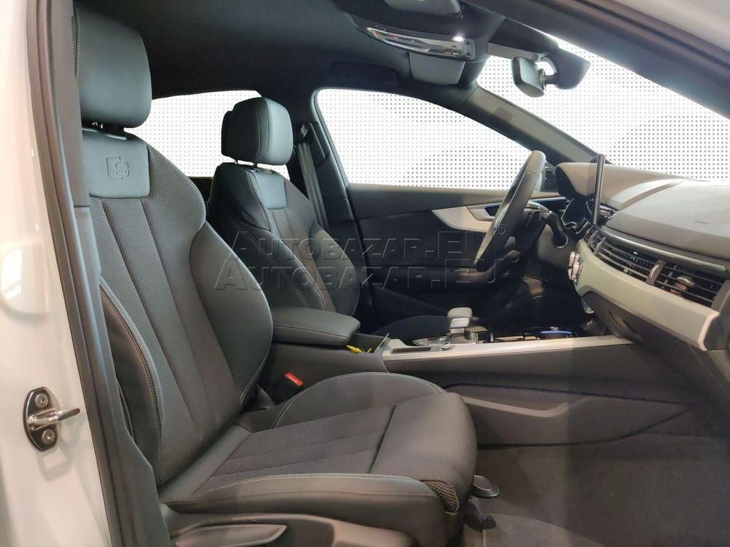 Audi A4 40 2.0 TFSI mHEV S line S tronic