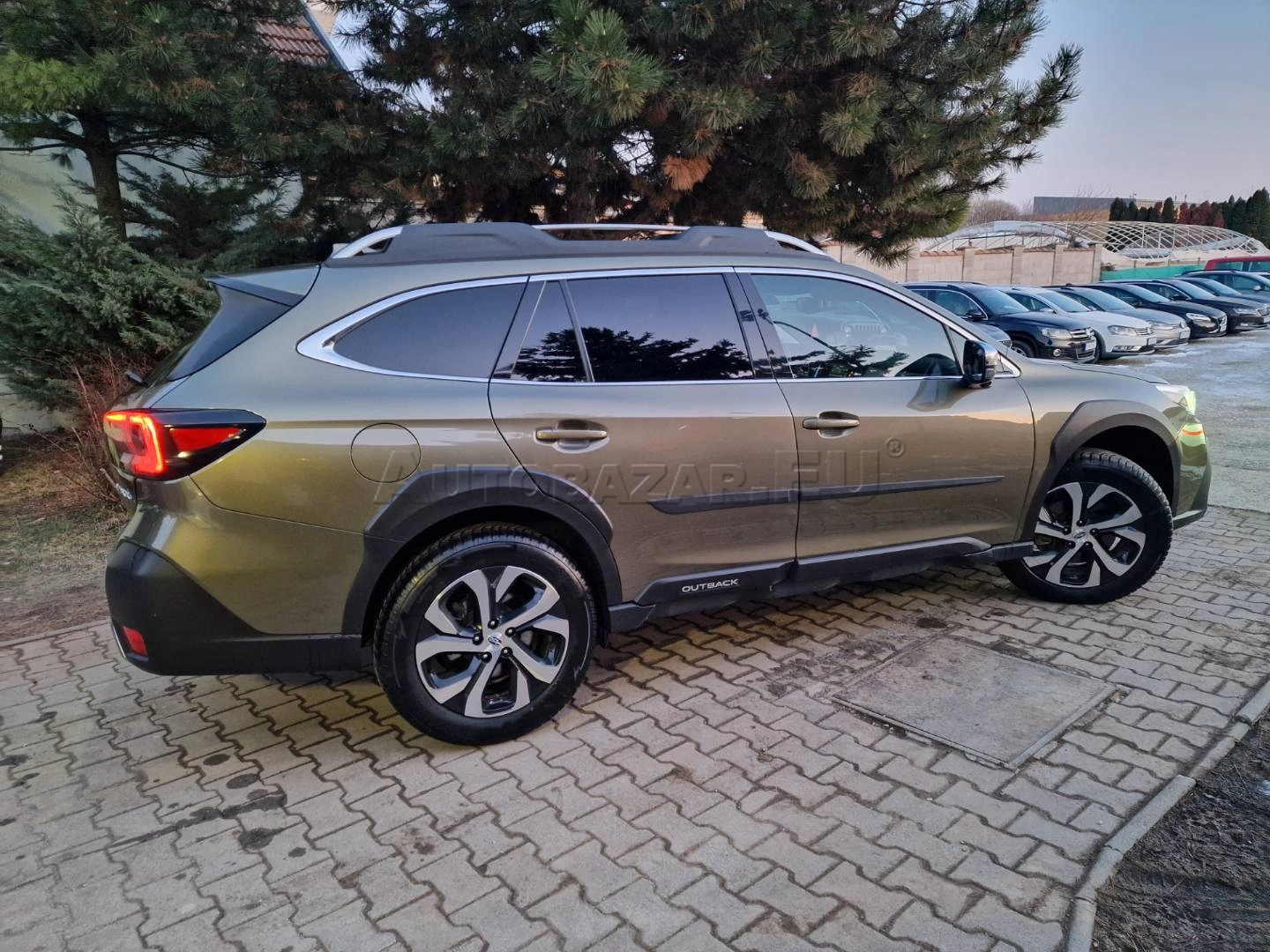 Subaru Outback 2.5i ES Style AWD Lineartronic