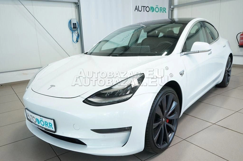 Tesla Model 3 Performance 82kWh AWD