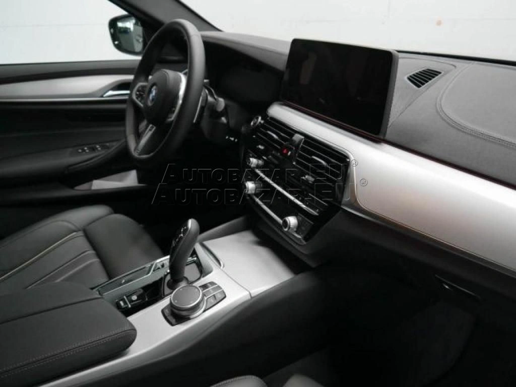 BMW rad 5 Touring 540d mHEV xDrive A/T
