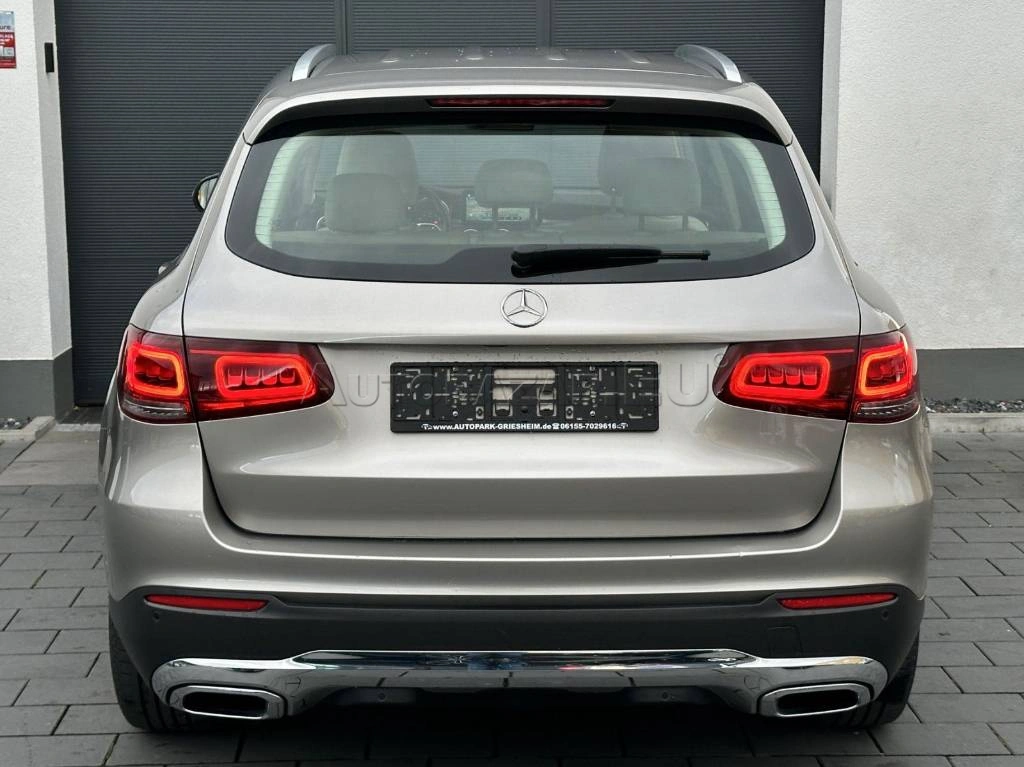 Mercedes-Benz GLC SUV 200 4MATIC A/T