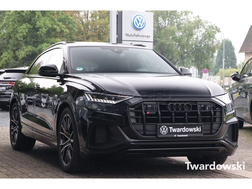 Audi Q8 SQ8 TFSI mHEV quattro tiptronic