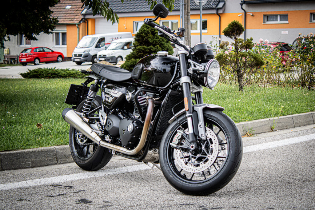 Triumph Speed Twin 1200