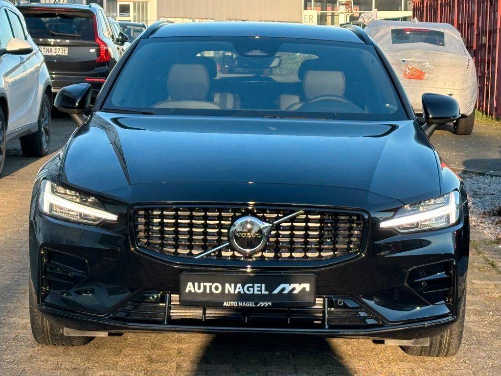 Volvo V60 B4 Plus Dark A/T