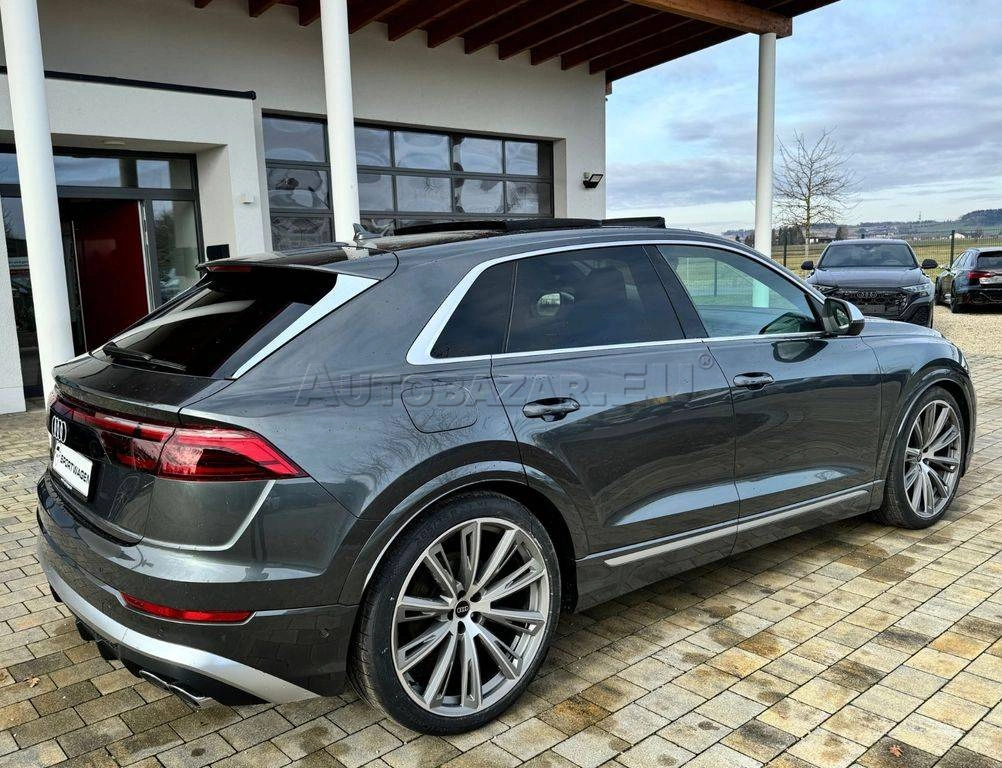 Audi SQ8 4.0 TFSI quattro