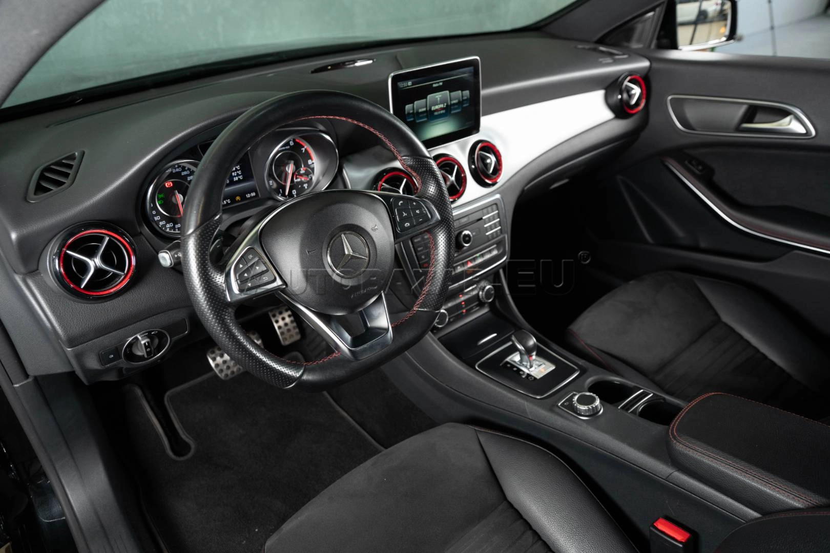 Mercedes-Benz CLA Shooting Brake SB 45 AMG 4matic