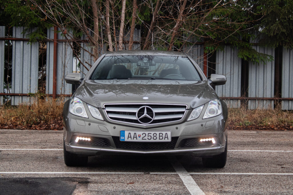 Mercedes-Benz E trieda Coupé