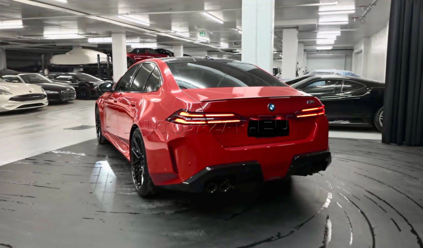 BMW M5 – Carbon – Keramické brzdy – Bowers & Wilkins – NETTO 114.500€
