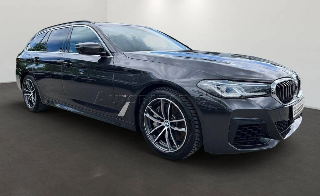 BMW Rad 5 Touring 540i mHEV xDrive A/T