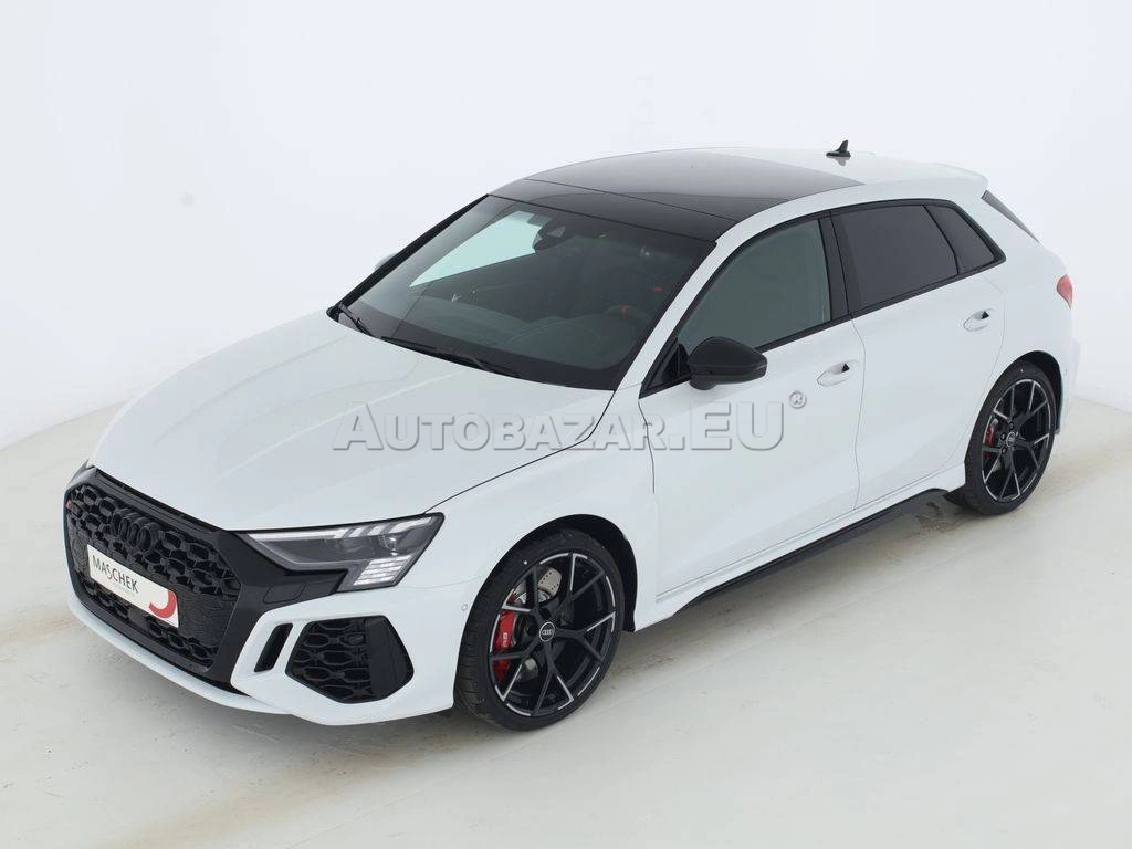 Audi RS3 Sportback quattro