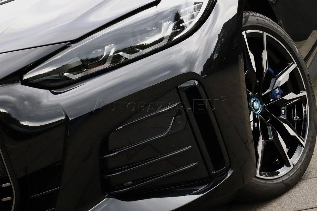 BMW i4 M50