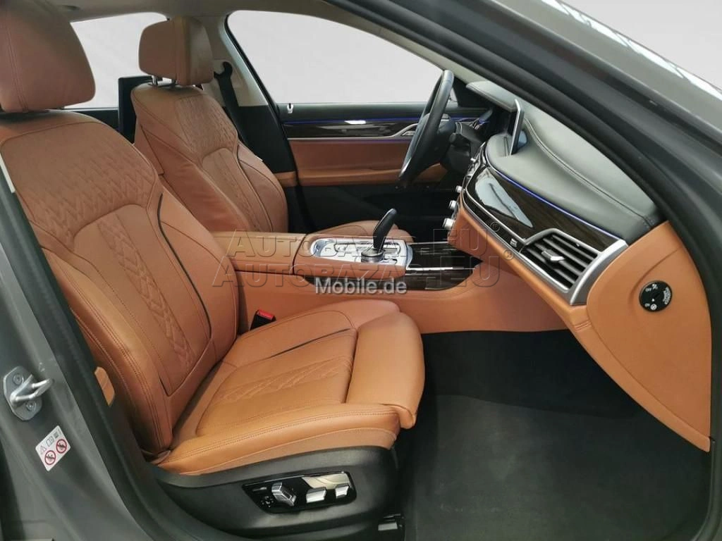BMW rad 7 745e A/T