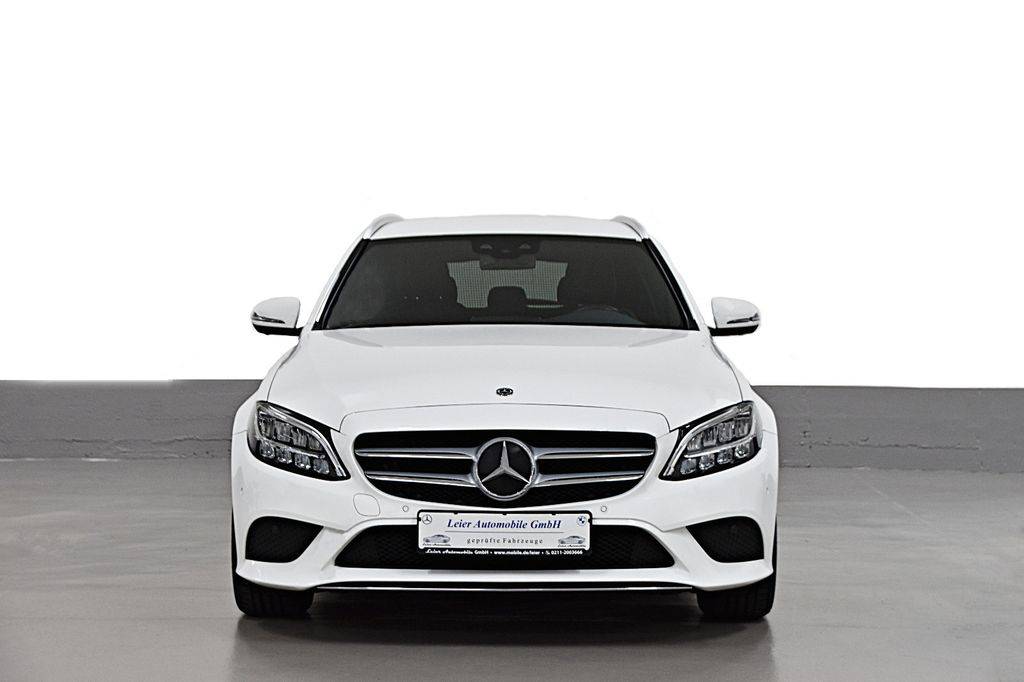 Mercedes-Benz C trieda Kombi 220 d A/T