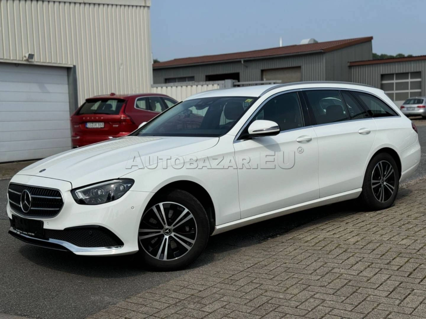 Mercedes-Benz E trieda Kombi 200 4MATIC A/T