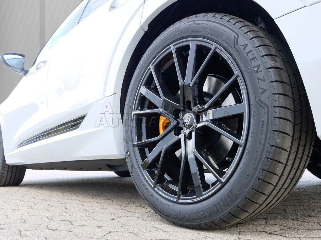 Audi e-tron 50 quattro Sportback S line