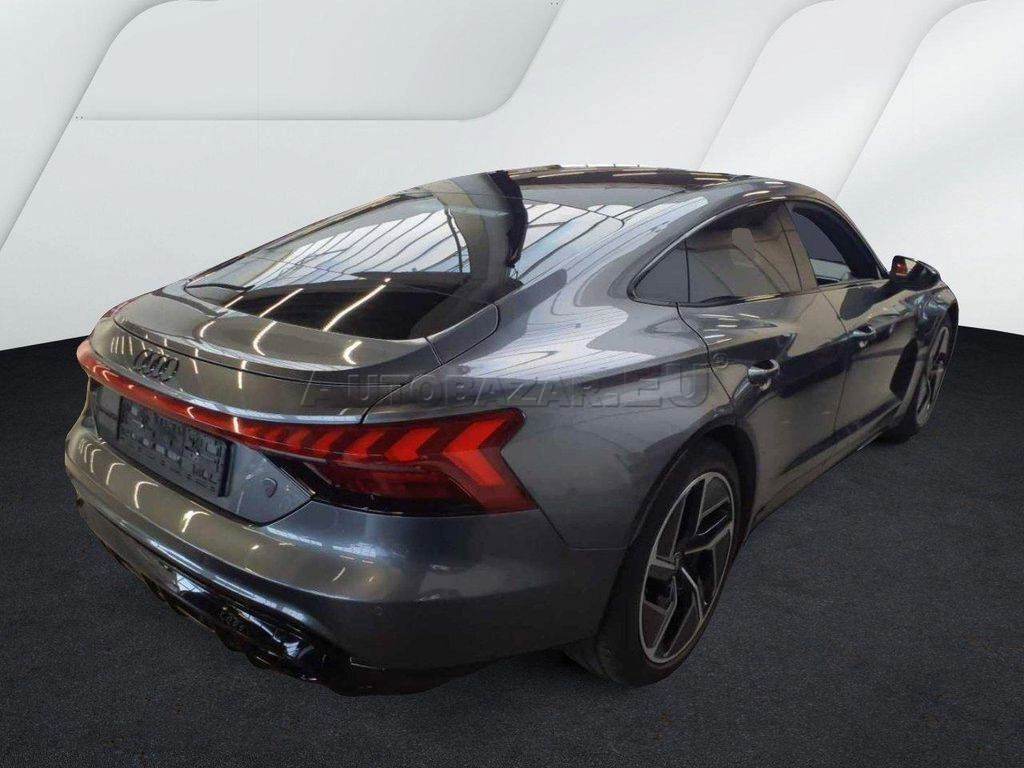 Audi E-tron GT quattro