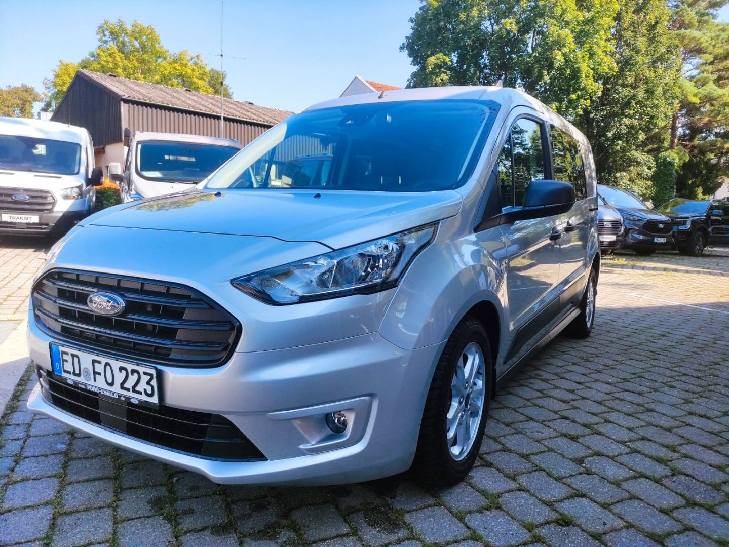 Ford Transit Connect 1.5 TDCi EcoBlue Trend L2 T240 A/T
