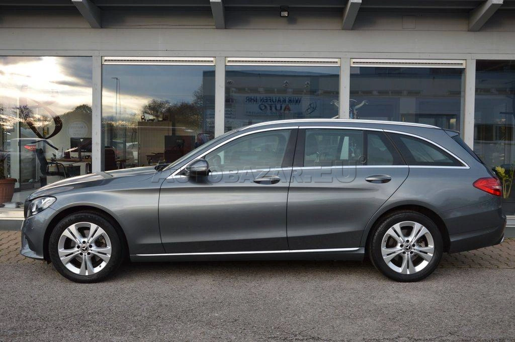 Mercedes-Benz C trieda Kombi 220 d A/T