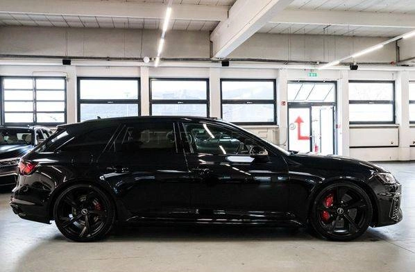 Audi RS4 Avant