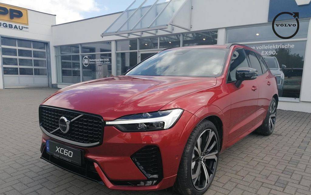 Volvo XC60 B4 Ultimate Dark AWD A/T