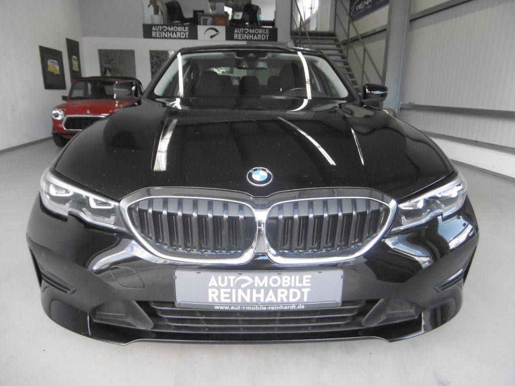 BMW Rad 3 320d A/T