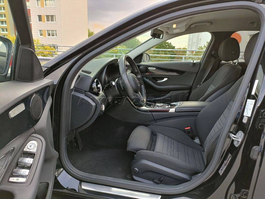 Mercedes-Benz C trieda Kombi 220 d A/T