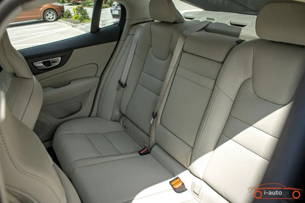 Volvo S60 2021 na predaj – fotografia 24