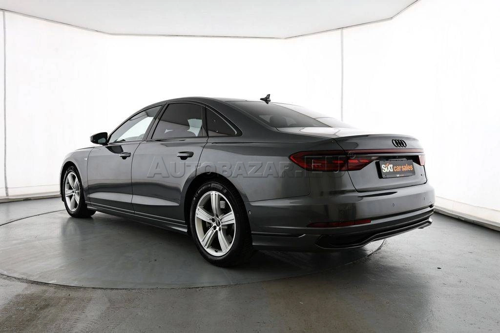 Audi A8 55 3.0 TFSI mHEV V6 quattro tiptronic
