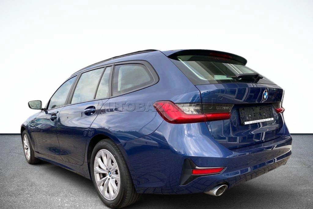 BMW Rad 3 Touring 330d  A/T