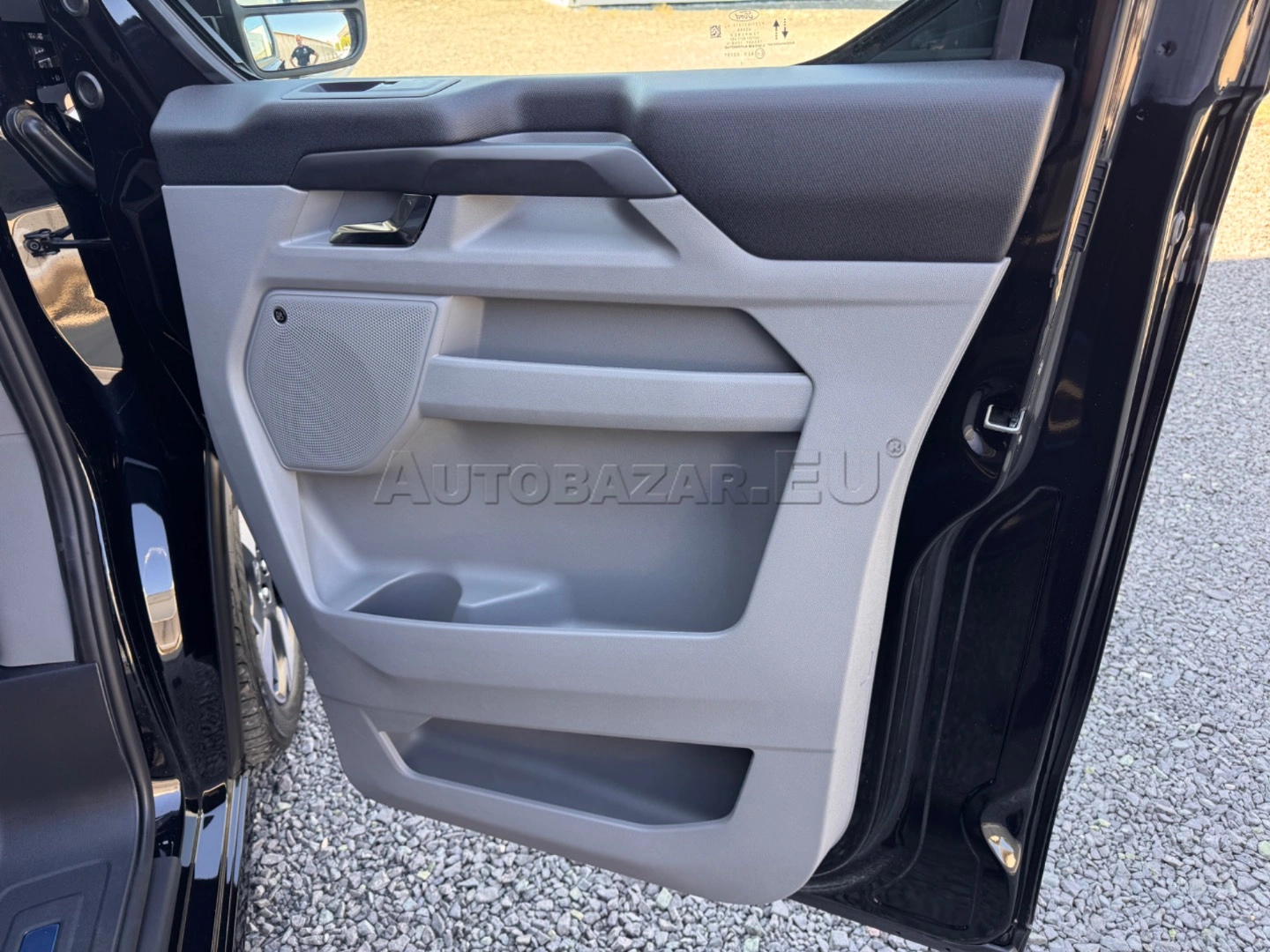 Ford Tourneo Custom 2025 na predaj – fotografia 13