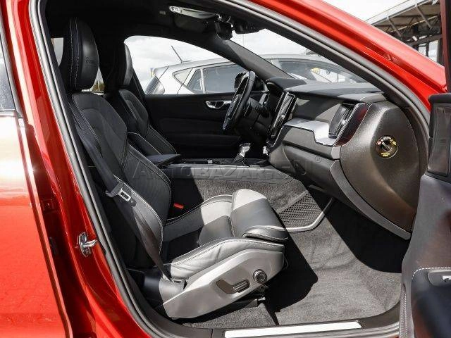 Volvo XC60 T4 R-Design A/T