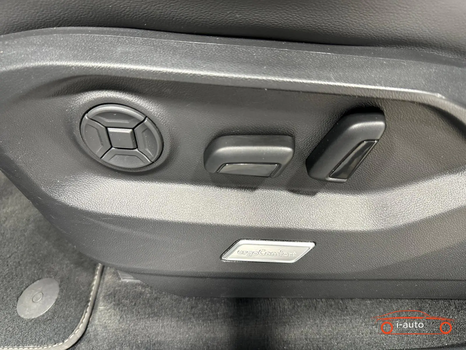 Volkswagen Touareg 2021 na predaj – fotografia 5