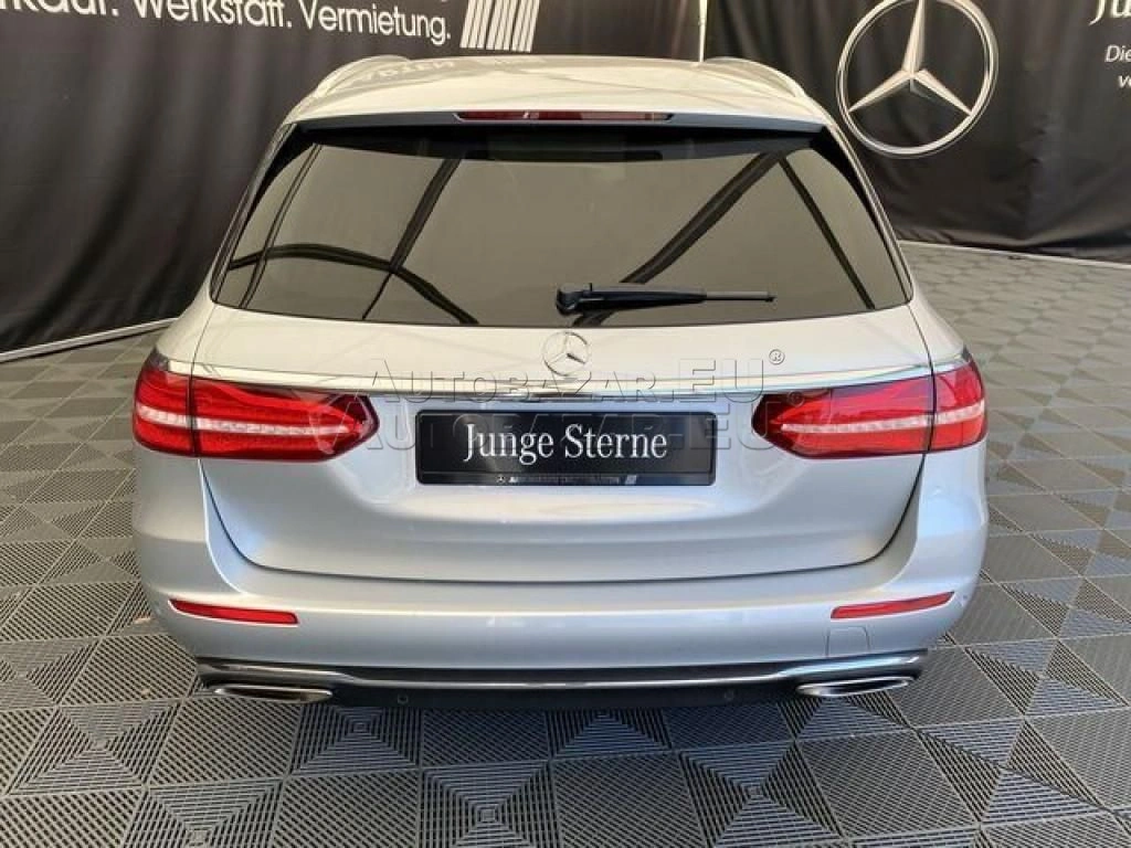 Mercedes E trieda T 200 A/T