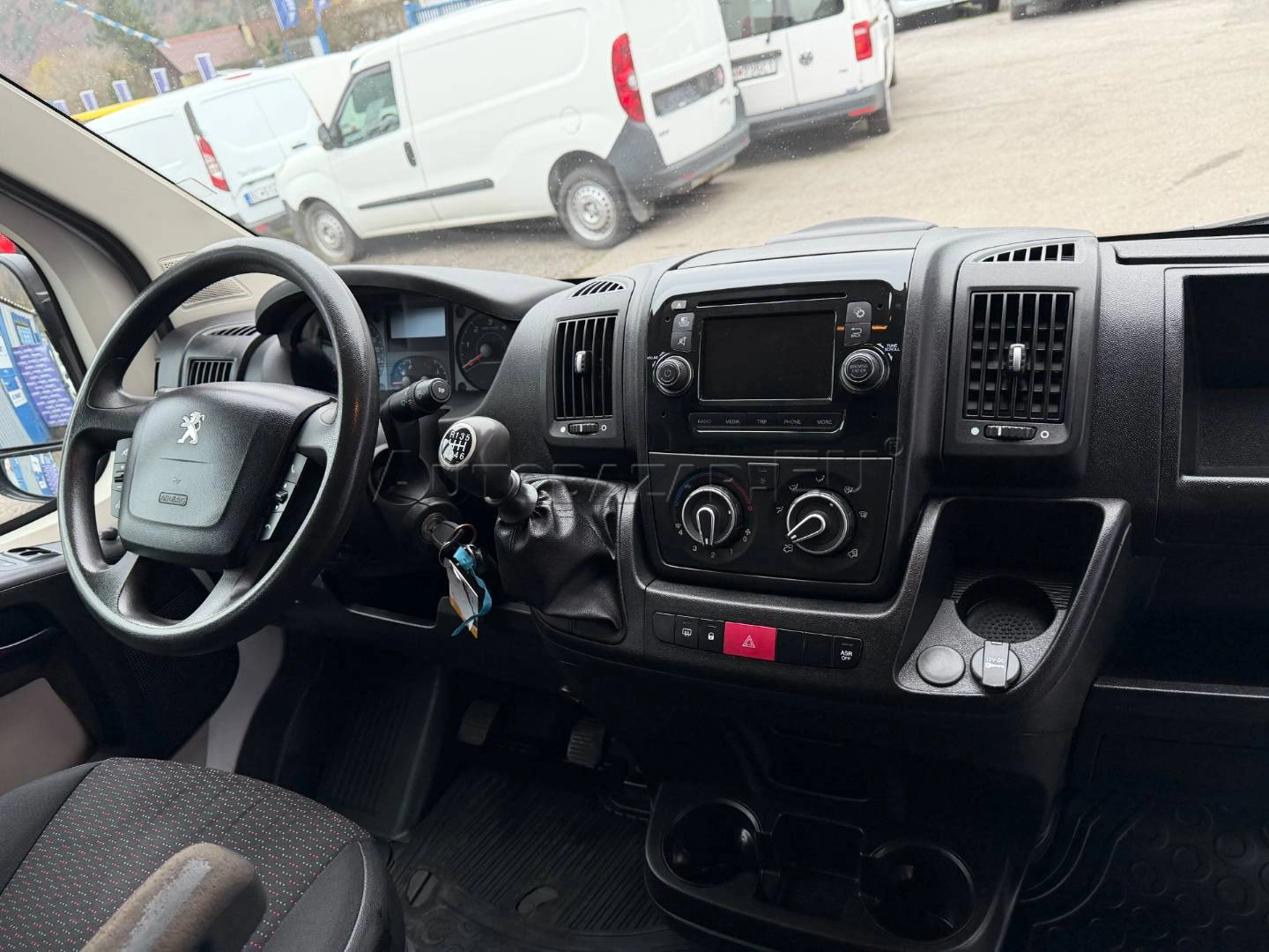 Peugeot Boxer 2019 na predaj – fotografia 28