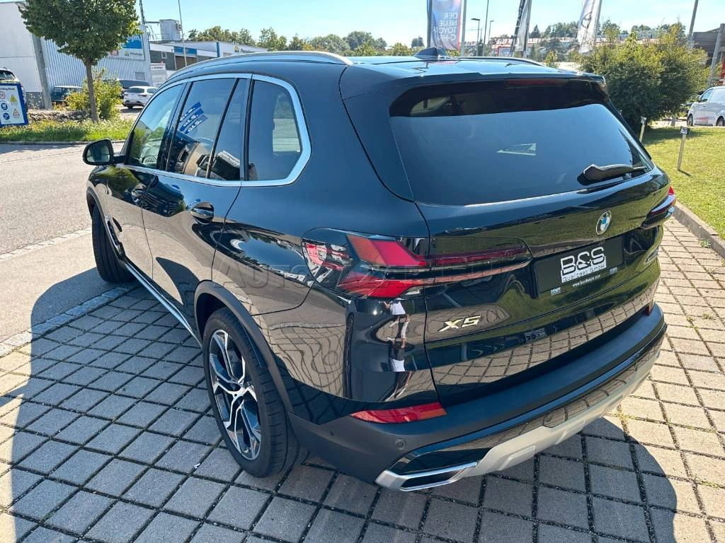 BMW X5 xDrive 40i mHEV A/T