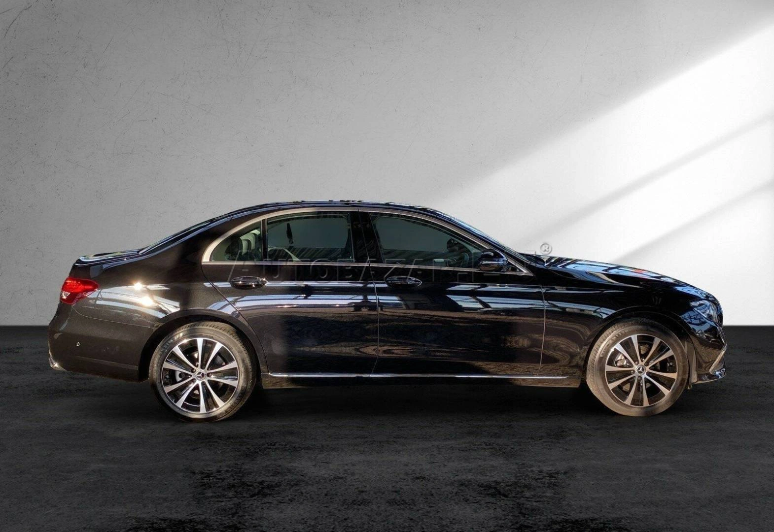 Mercedes-Benz E trieda Sedan 200 mHEV A/T