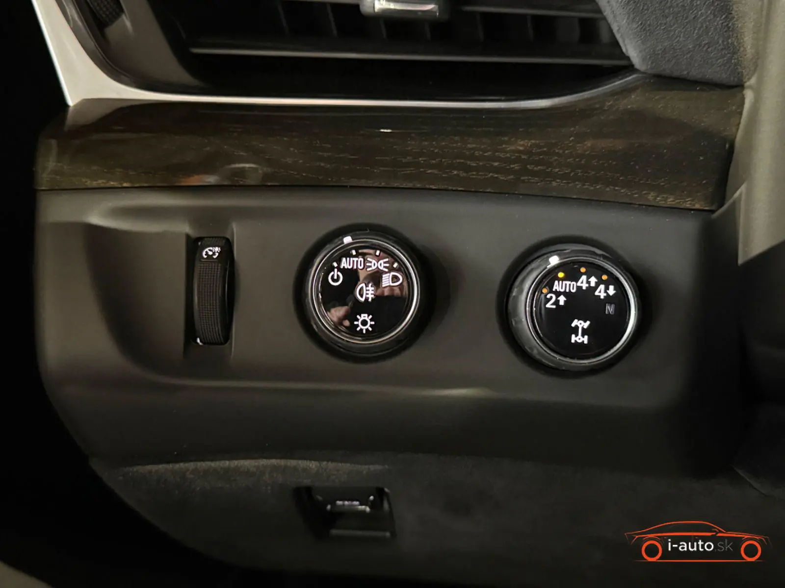Cadillac Escalade 2018 na predaj – fotografia 40