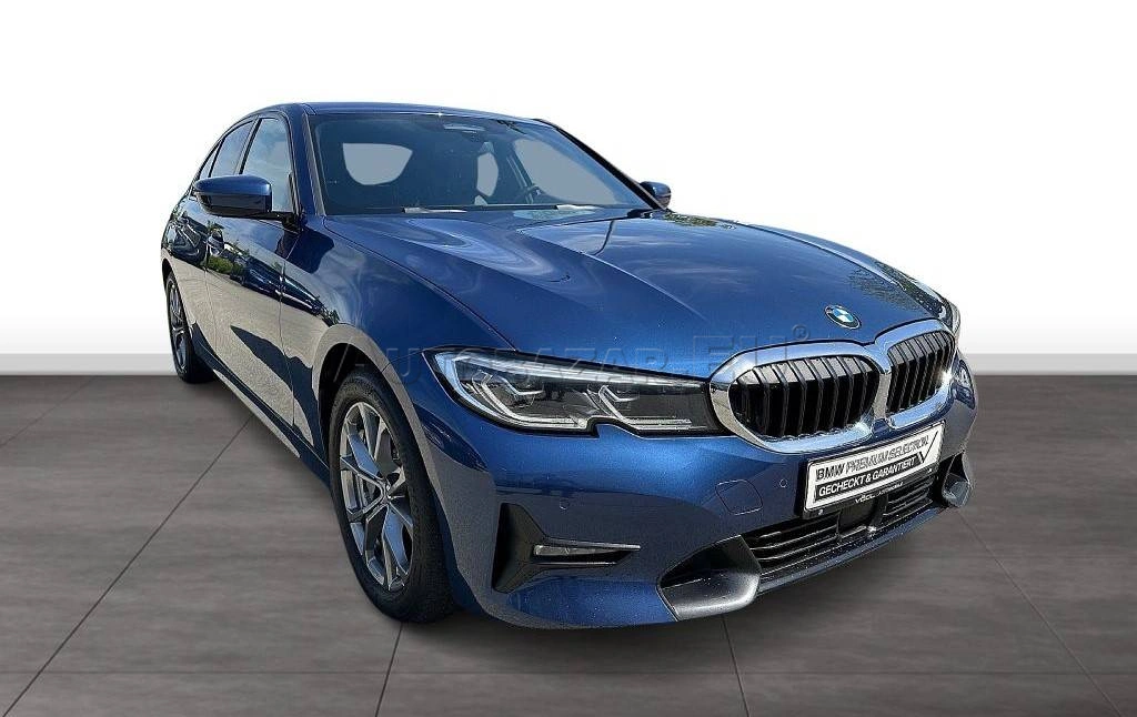 BMW Rad 3 330d mHEV A/T