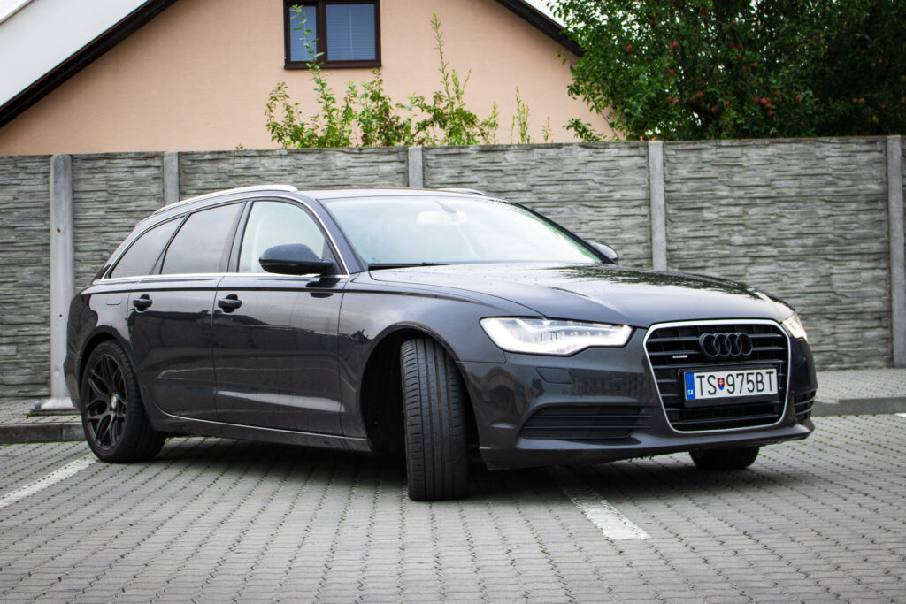Audi A6 Avant